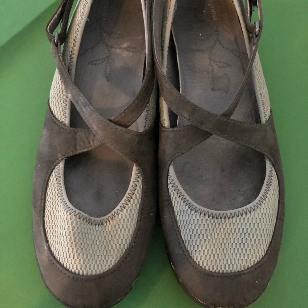 Patagonia Mary Janes size 7